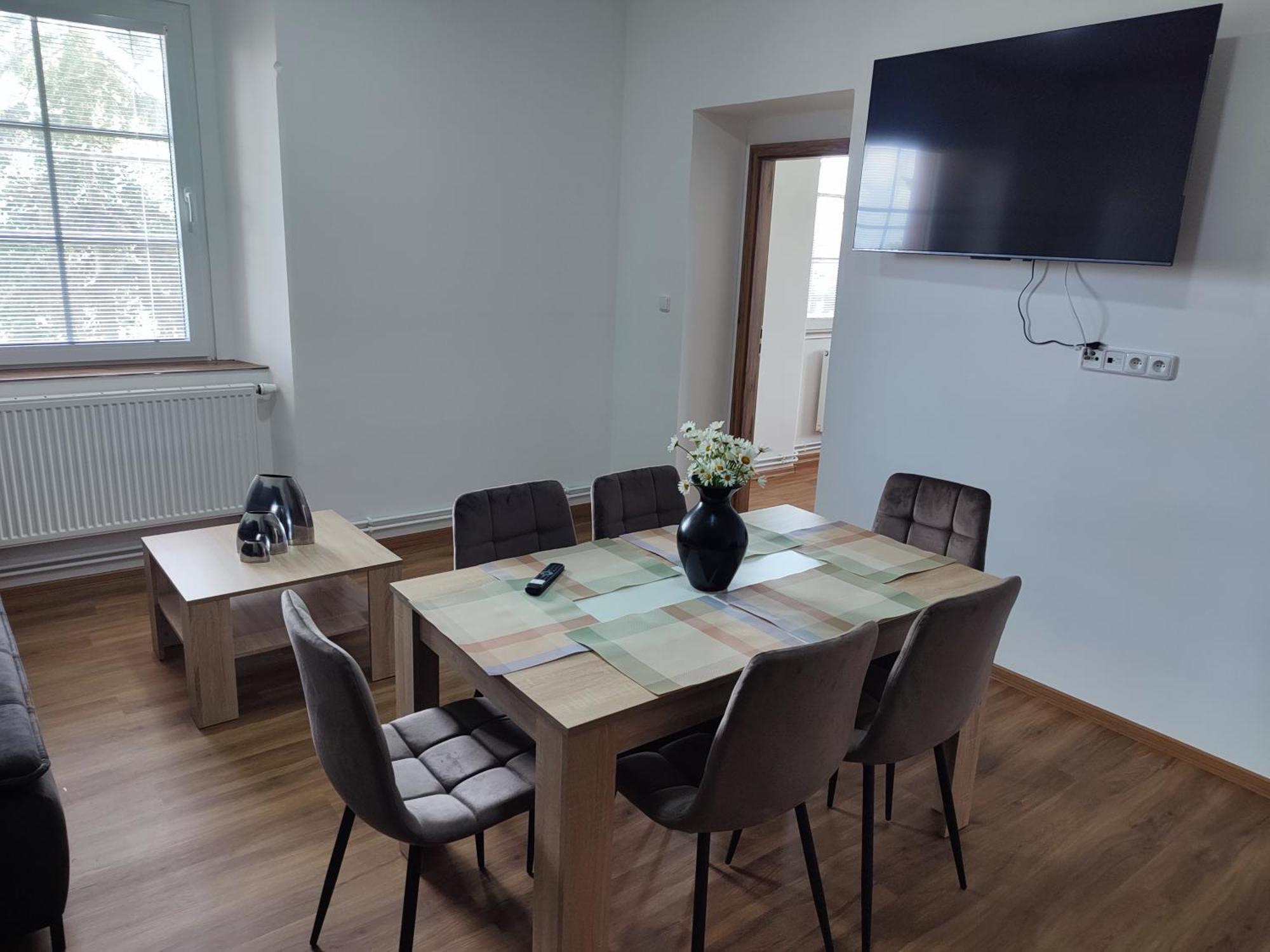 Zamecek Cerov Apartment Jicin Bagian luar foto