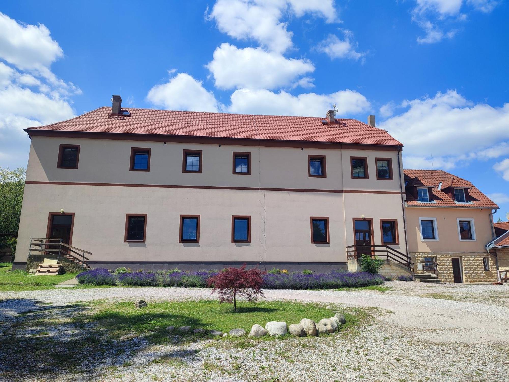 Zamecek Cerov Apartment Jicin Bagian luar foto